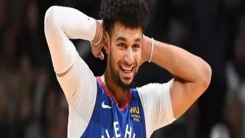 《洛杉矶银河瞄准强力中场，卡塞米罗成全球焦点，巴西豪门与沙特劲旅纷纷侧目》