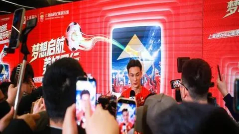 国家冰壶男队小组赛实现两连胜佳绩